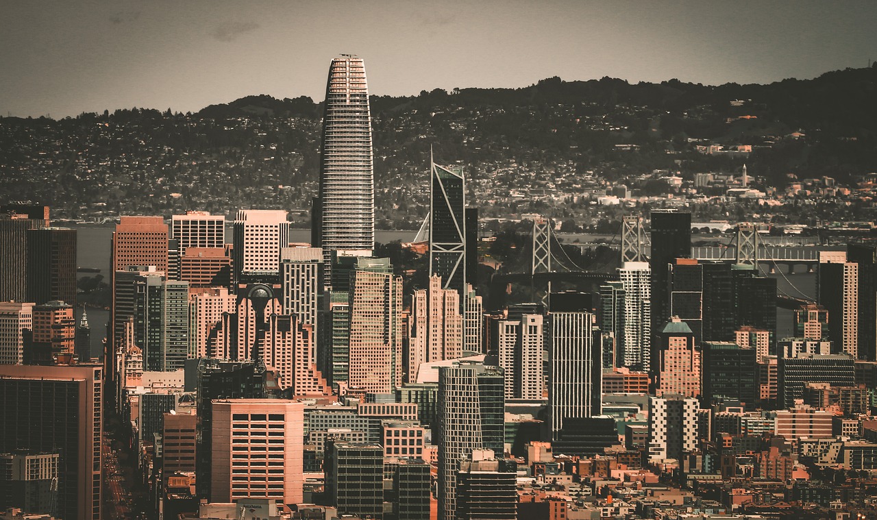 力於成為亞 力於成為亞